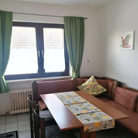 Apartment 4 Zimmerwohnung In Schoneck