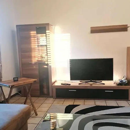 4 Zimmerwohnung In *