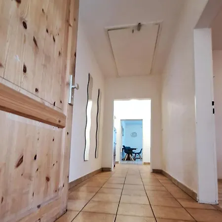 4 Zimmerwohnung In *